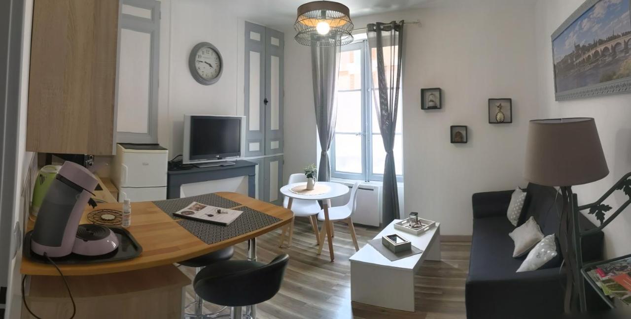 Appartement Au Coeur Du Centre Ville De Blois Exterior photo